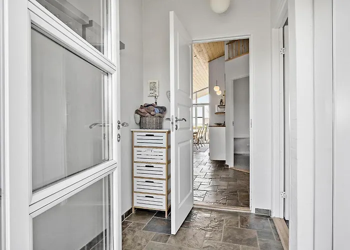 4 Bedroom Lovely In