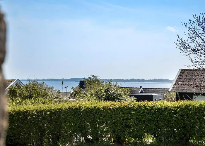 4 Bedroom Lovely In 福堡